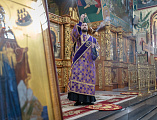 Преосвященнейший епископ Симон совершил Божественную литургию в Покровском кафедральном соборе города Шахты 