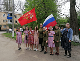 Детский хор храма святителя Пантелеимона г. Гуково поздравил ветеранов Великой отечественной войны с Днем Победы