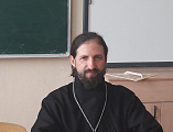 В школе № 22 п. Горный среди учащихся 7-11 классов настоятель Ольгинского храма иеромонах Арсений (Алимов) провел беседу о вреде курения, пьянства, наркомании и других пагубных привычек