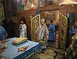 Праздничную Литургию и иерейскую хиротонию Преосвященнейший епископ Симон совершил в праздник Введения во храм Пресвятой Богородицы
