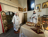В день памяти святителя Митрофана, епископа Воронежского, Преосвященнейший епископ Симон совершил Божественную литургию в Покровском кафедральном соборе города Шахты