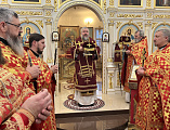 В престольный день Преосвященнейший епископ Симон совершил Литургию в храме в честь великомученицы Варвары города Гуково