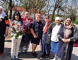 Возложение цветов к памятнику воинам, погибшим в годы Великой Отечественной войны