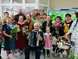 В Кашарском районе прошла развлекательная программа для пожилых людей «Традиции на Троицу»