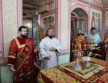Епископ Шахтинский и Миллеровский Симон совершил Божественную литургию и диаконскую хиротонию в храме Донской иконы Божией Матери г. Новошахтинска