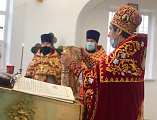 Державный храм Донецкого благочиния отметил престольный праздник соборным богослужением клириков Шахтинской епархии