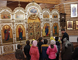 Познавательную экскурсию для детей по храму святой великомученицы Екатерины г. Красный Сулин провел иерей Георгий Кофанов