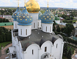 В Свято-Троицкой Сергиевой Лавре Преосвященнейший епископ Симон совершил молебное пение в храме Святой Троицы у мощей преподобного Сергия Радонежского