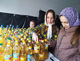 Работа гуманитарного склада при храме Архистратига Михаила