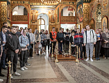 Выпускников школ города Шахты напутствовали в соборе Покрова Пресвятой Богородицы