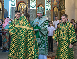 В канун праздника Святой Троицы Преосвященнейший епископ Симон совершил всенощное бдение в Покровском кафедральном соборе г. Шахты