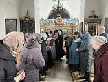 Чтение Великого покаянного канона преподобного Андрея Критского в храме Покрова Богородицы города Красный Сулин в четверг первой седмицы Великого поста