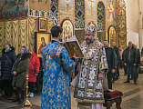 В праздник Введения во храм Пресвятой Богородицы епископ Шахтинский и Миллеровский Симон совершил Божественную литургию в Покровском кафедральном соборе города Шахты