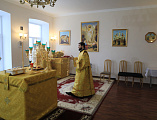 По случаю годовщины великого освящения домового храма в честь апостола и евангелиста Иоанна Богослова при ИСОиП (филиал) ДГТУ г. Шахты совершено соборное богослужение
