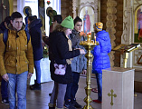 В храме Всех святых, в земле Русской просиявших, г. Каменск-Шахтинский в рамках мероприятий «Сретенские встречи» протоиерей Виталий Крейдич провел беседу с учащимися 10 классов коррекционной школы № 15