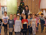Об устройстве Православного храма воспитанникам детского сада г. Каменск-Шахтинский рассказала директор воскресной школы «Радость»