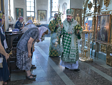 В канун праздника Святой Троицы Преосвященнейший епископ Симон совершил всенощное бдение в Покровском кафедральном соборе г. Шахты