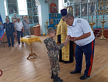 В храме Архистратига Михаила поселка Каменоломни юные казачата приняли присягу
