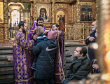 В день памяти великомученика Феодора Тирона Преосвященнейший епископ Симон совершил Литургию в Покровском кафедральном соборе города Шахты