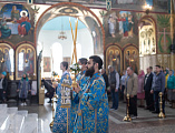 В праздник Благовещения Пресвятой Богородицы Преосвященнейший епископ Симон совершил Литургию в Покровском кафедральном соборе города Шахты