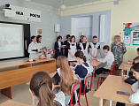 В Светлую седмицу священник принял участие в пасхальном школьном мероприятии