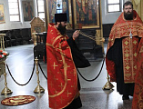 В день празднования Светлой Пасхи Преосвященнейший епископ Симон совершил пасхальную великую вечерню в Покровском кафедральном соборе г. Шахты