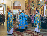 В праздник Сретения Господня Преосвященнейший епископ Симон совершил Божественную литургию в Покровском кафедральном соборе г. Шахты