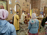 Божественная литургия в день всех Святых в Никольском храме слободы Кашары 