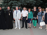 На главной площади станицы Багаевской состоялся торжественный митинг, посвящённый Дню России, протоиерей Александр Маштанов и протоиерей Александр Маликов награждены памятным знаком губернатора «80 лет Ростовской области»
