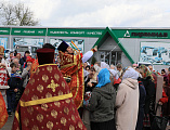 В престольный праздник Преосвященнейший епископ Симон совершил Божественную литургию в храме святой блаженной Матроны Московской г. Донецка