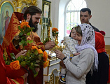 Иерей Евгений Осяк поздравил прихожанок с днём Жен-Мироносиц