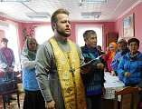 Благочинный приходов Кашарского округа иерей Георгий Грошев посетил Центр социального обслуживания граждан пожилого возраста и инвалидов сл. Кашары