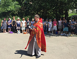Иеромонах Никон (Синюшкин) посетил социальный центр дневного пребывания для нуждающихся детей, беременных женщин и пожилых людей