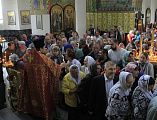 Епископ Шахтинский и Миллеровский Симон совершил Божественную литургию в Покровском кафедральном соборе г. Шахты