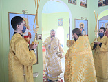 Преосвященнейший епископ Симон совершил воскресную Божественную литургию в храме праведного Иосифа Обручника города Шахты