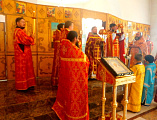 В день 100-летия со дня мученической кончины святых Царственных Страстотерпцев состоялось соборное богослужение в городе Донецке