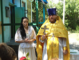 В храме в честь Почаевской иконы Божией Матери города Каменск-Шахтинский настоятель храма протоиерей Вячеслав Лавлинский совершил молебен на начало нового учебного года