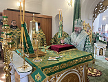 В праздник Пятидесятницы Преосвященнейший епископ Симон совершил Божественную литургию в храме Святой Троицы города Каменск-Шахтинский