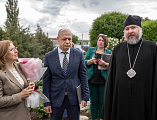 При Покровском кафедральном соборе города Шахты вновь открылась фотовыставка «Семья героя. Шахты»