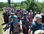 Прихожане Покровского прихода г. Каменск-Шахтинский и Екатерининского Архиерейского подворья г. Красный Сулин совершили паломническую поездку в Покровский мужской монастырь сл. Верхнемакеевка Кашарского района