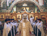 Великая Рождественская вечерня продолжила светлый праздник в Покровском кафедральном соборе г. Шахты