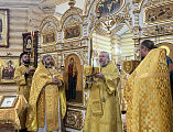 Епископ Шахтинский и Миллеровский Симон возглавил Божественную литургию в храме великомученицы Екатерины города Красный Сулин