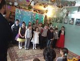Воспитанники воскресной школы «Исток» при храме Покрова Пресвятой Богородицы г. Шахты поздравили прихожан с Рождеством Христовым