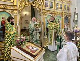 В праздник Пятидесятницы Преосвященнейший епископ Симон совершил Божественную литургию в храме Святой Троицы города Каменск-Шахтинский