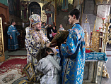 В праздник в честь Казанской иконы Божией Матери Преосвященнейший епископ Симон совершил Божественную литургию и диаконскую хиротонию