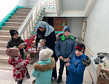 Приход Донского храма г. Новошахтинска оказывает помощь беженцам, временно размещенным в городе
