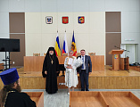 В Миллерово православным волонтерам вручили епархиальные награды 