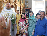 Прихожане храма Донской иконы Богородицы г. Новошахтинска поздравили протоиерея Романа Амплеева с 18-й годовщиной иерейской хиротонии