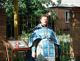50 воспитанников социального учреждения и 25 родителей и сотрудников реабилитационного центра г. Шахты причастились Святых Христовых Тайн