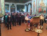 В день прославления всероссийских святителей в храме станицы Бессергеневской прошла праздничная Божественная литургия и состоялся традиционный крестный ход